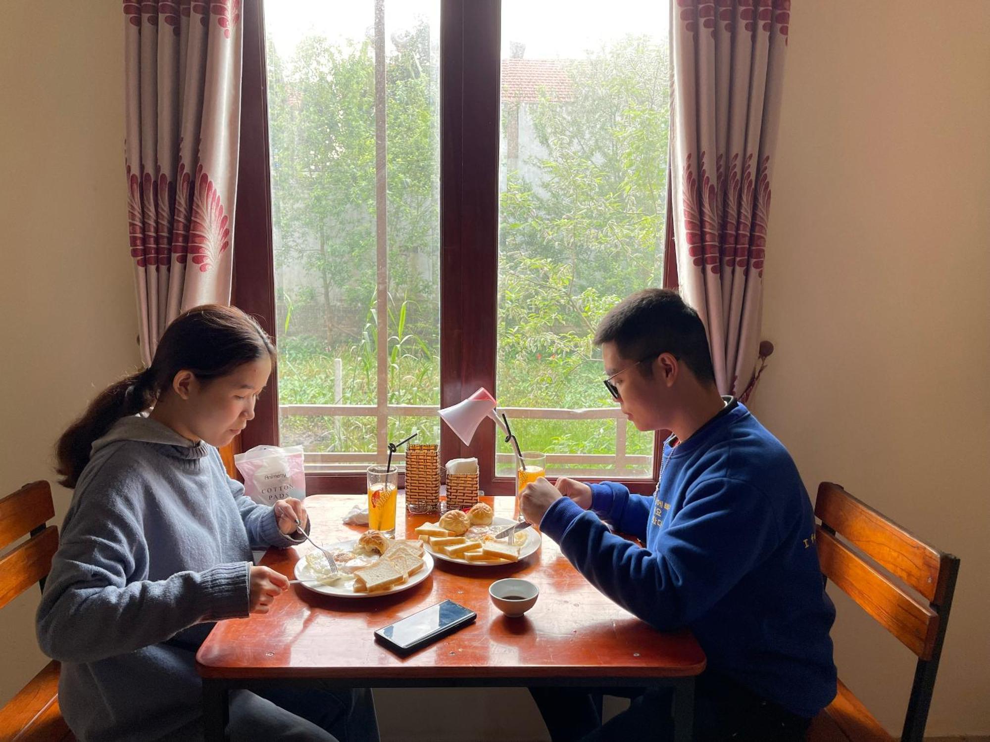 Cozy Son Hotel نينه بينه الغرفة الصورة